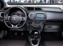 Toyota Yaris Trend 1.33 - Dude-San
